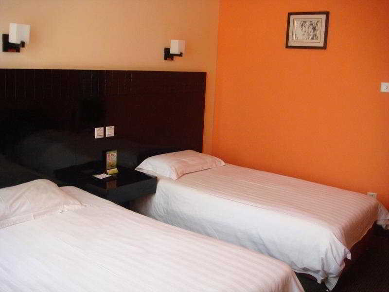 168 Ao Men Road Hotel